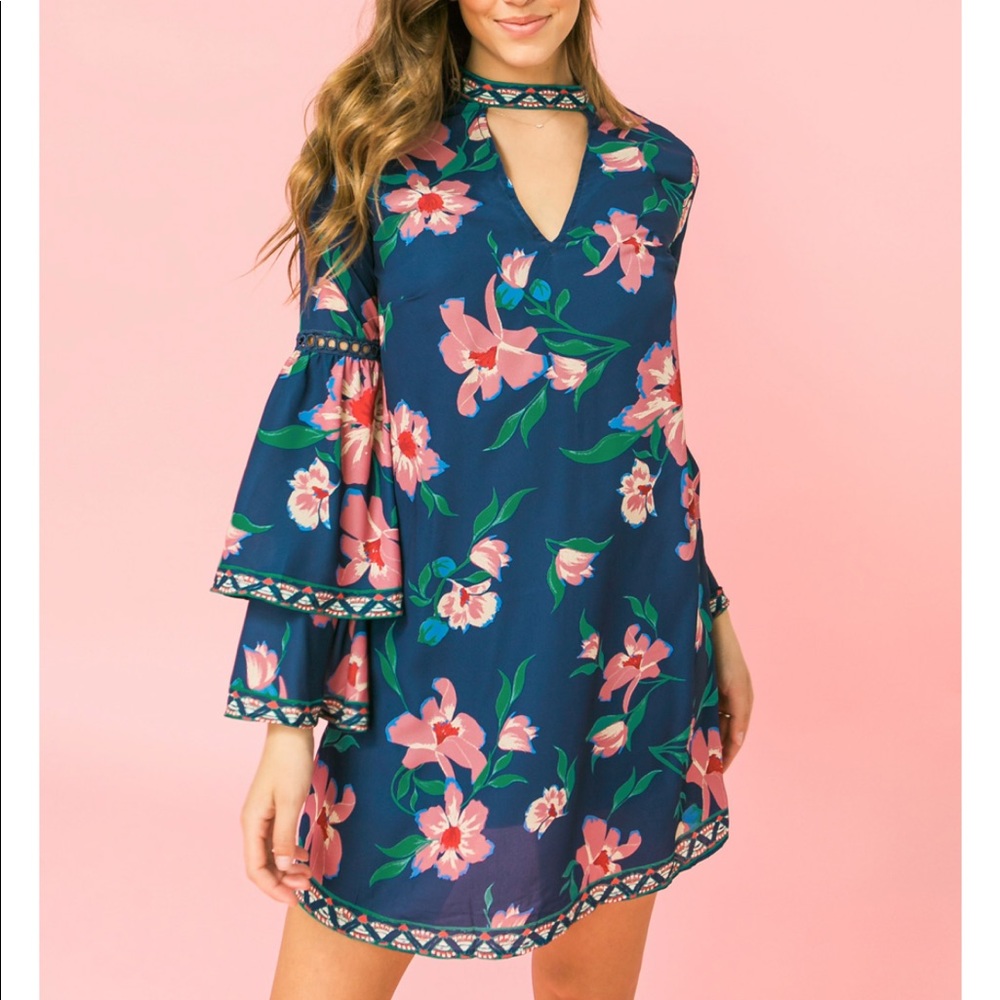 Flying Tomato Choker Neck Shift Dress - Picture 3 of 9